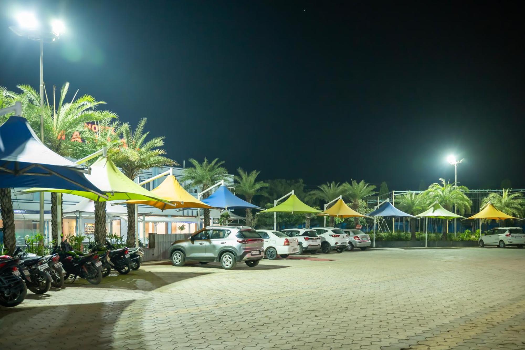Hotel Manaal Akolia Exterior foto